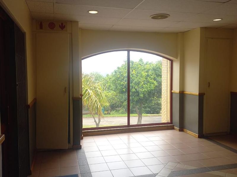 Luxury & Upmarket - Photo 9