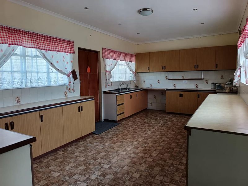 Tranquil Ben Kamma Living with Space to Create Your Dream - Photo 6