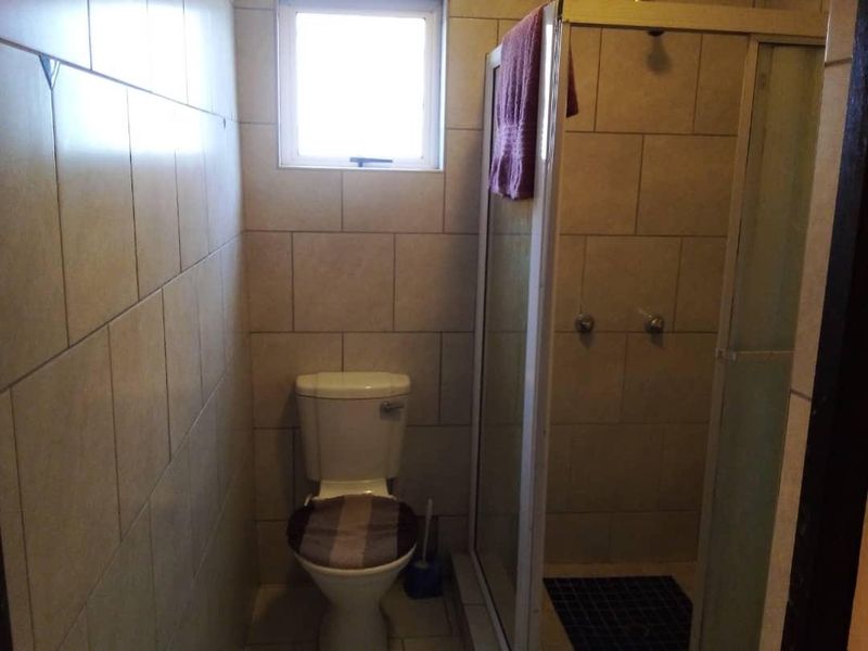 2 Bedroom House for Sale - Photo 6