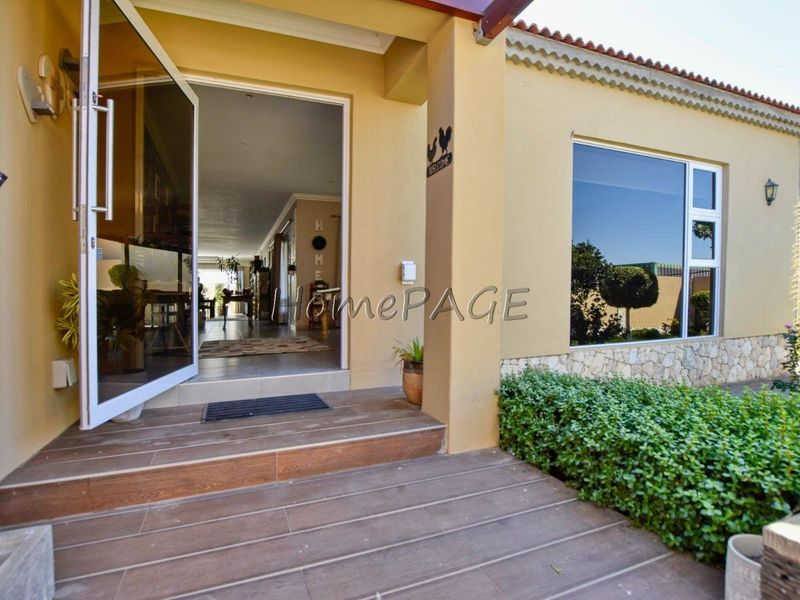 Rossmund Golf Estate, Swakopmund:  Large, Neat, Upmarket Home is for Sale - Photo 3