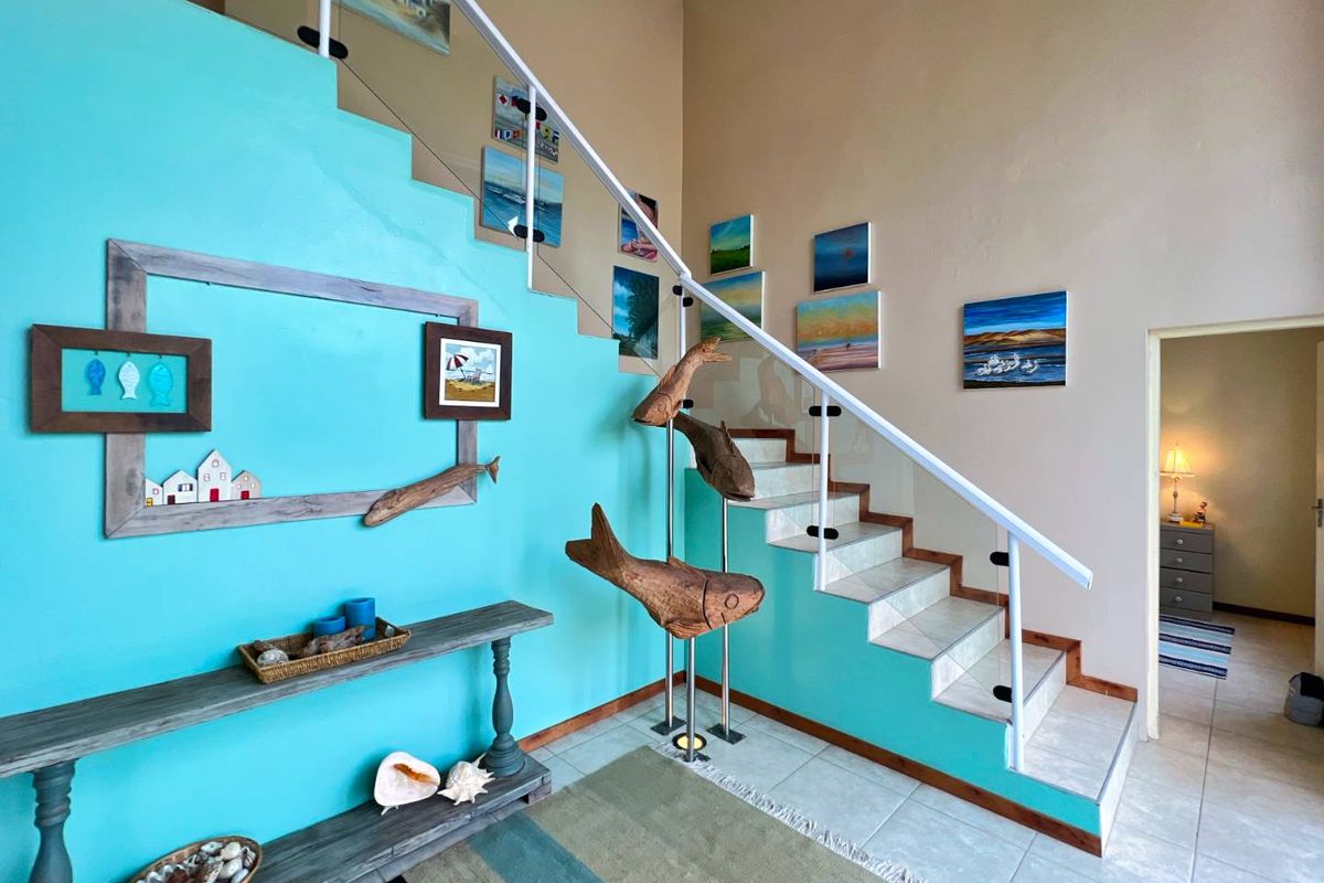 Charming Coastal Home or Airbnb Opportunity in Swakopmund! - Photo 3