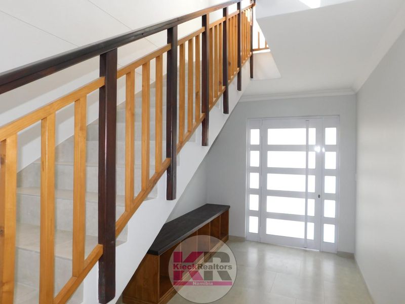 Sleek modern - Photo 6