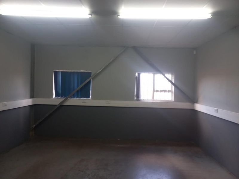 Versatile Commercial Space with Industrial Appeal in Richards Bay - Photo 4