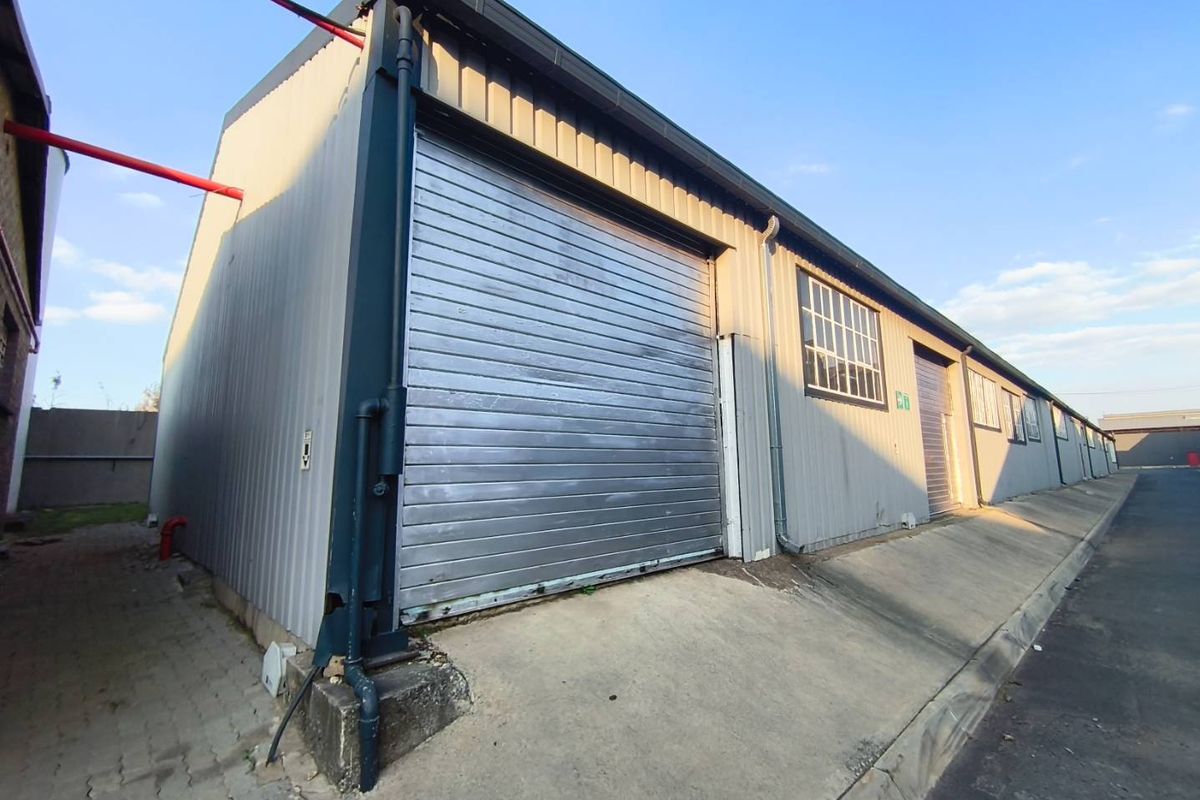 1,025m2 Warehouse To Let in Benoni - Photo 4