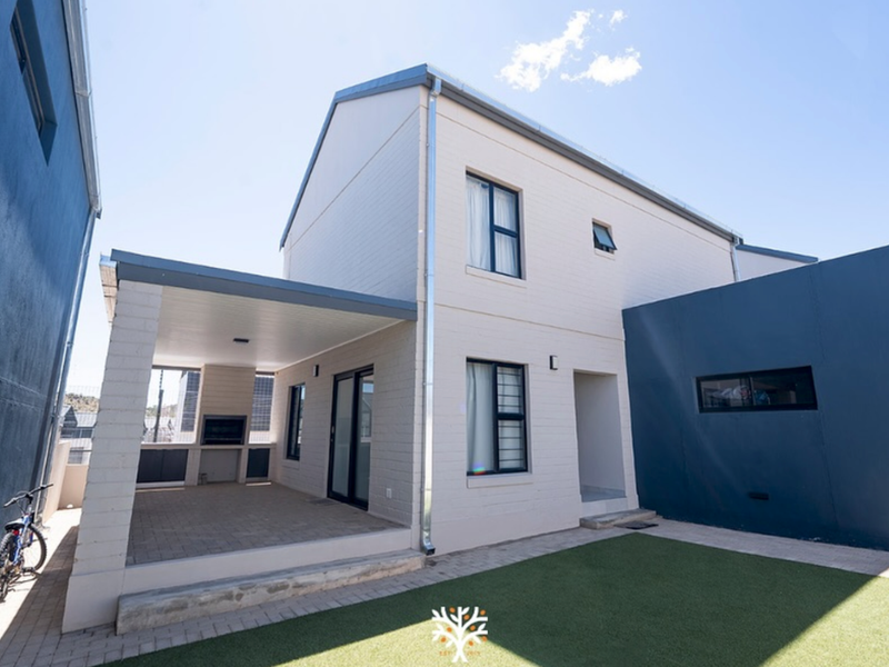 Family Home For Rent | Kleine Kuppe | N$23 000 - Photo 1
