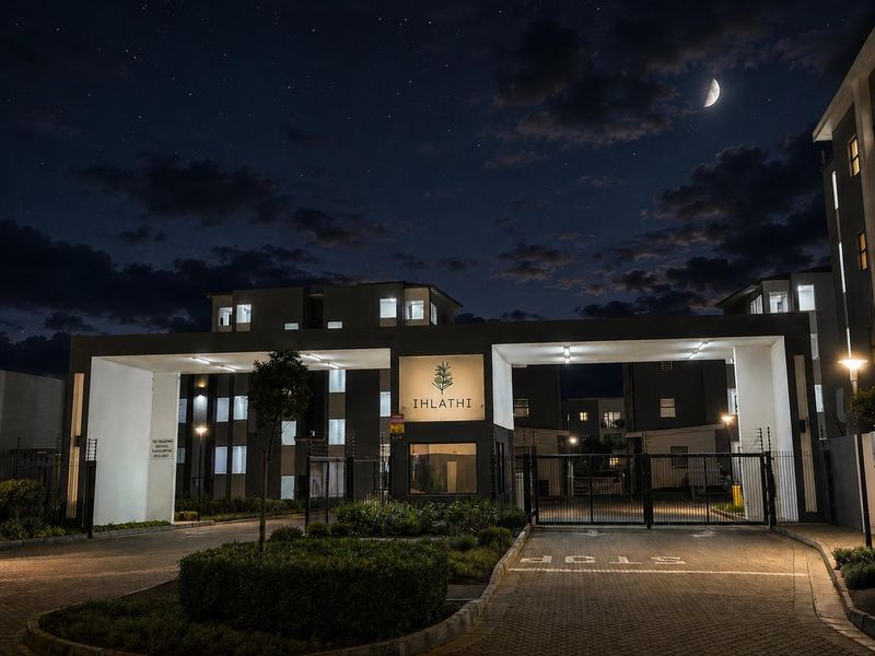 2 Bedroom Apartment For Sale in Parklands East - Photo 1