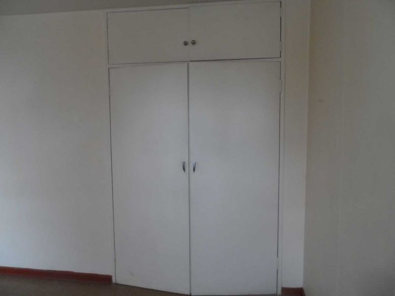 A BACHELOR FLAT TO RENT IN ARCADIA - Photo 9