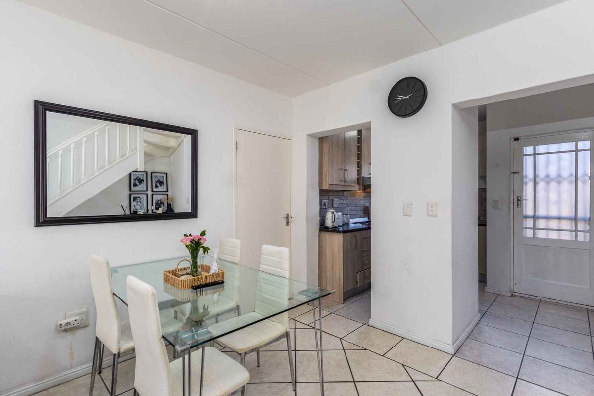 2 Bedroom Duplex Supreme - Photo 2