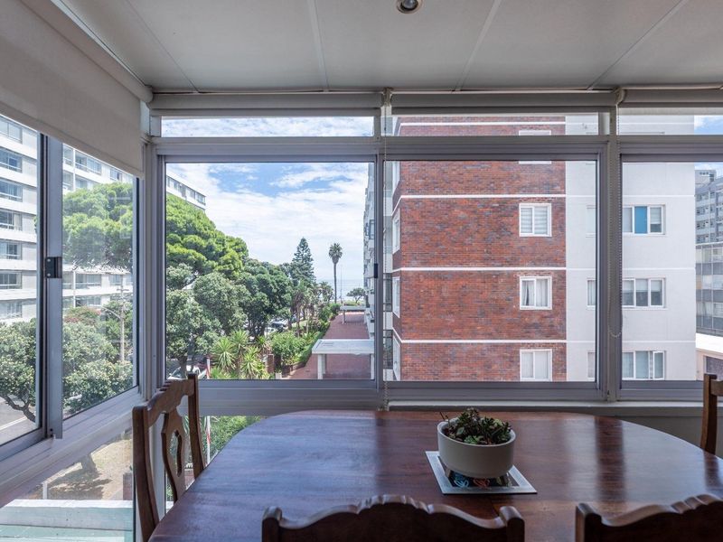 Easy Coastal Living in the Heart of Sea Point - Photo 8