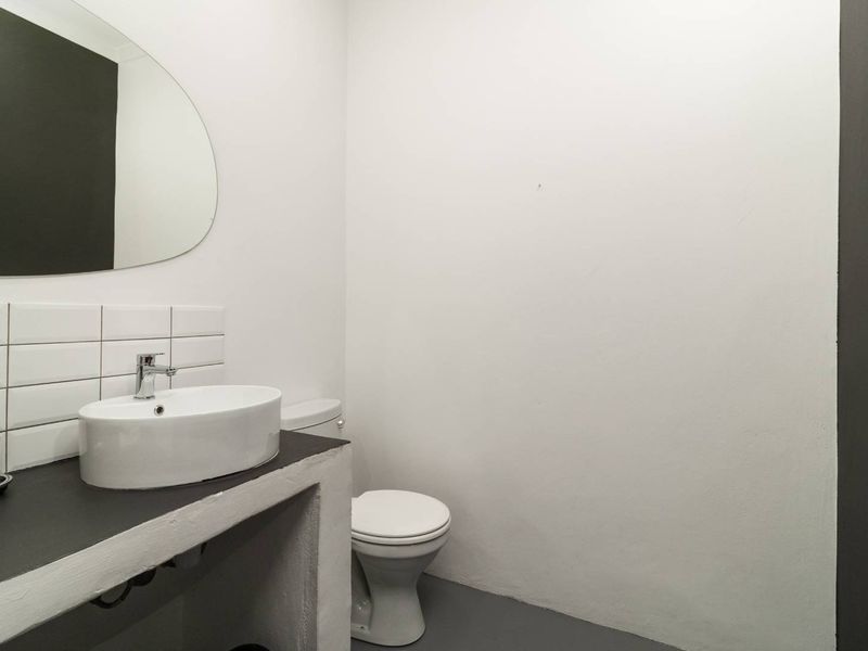 Furnished 6 months based 1 bedroom garden flatlet - Photo 7