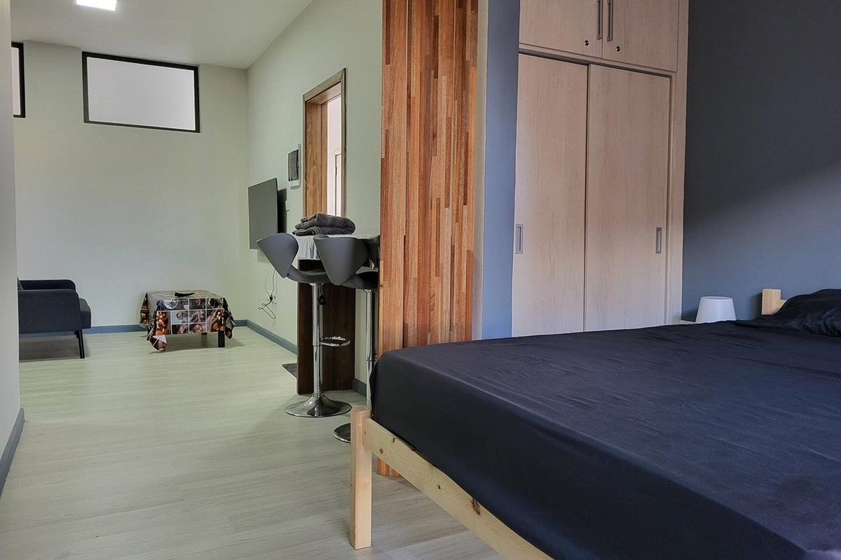 RS 5.8 MILLION | Turnkey Investment – Brand-New 1-Bedroom in Flic en Flac - Photo 5