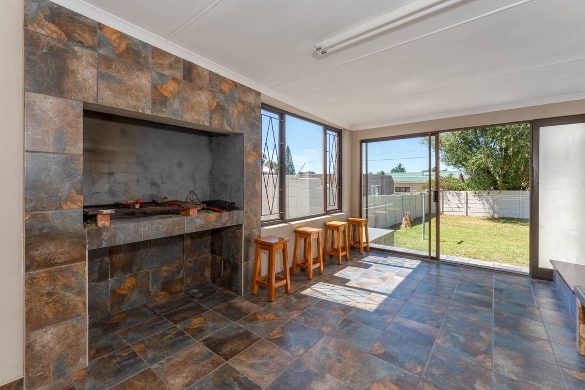 Beautifully Renovated Home Offering Exceptional Income Potential - Photo 3