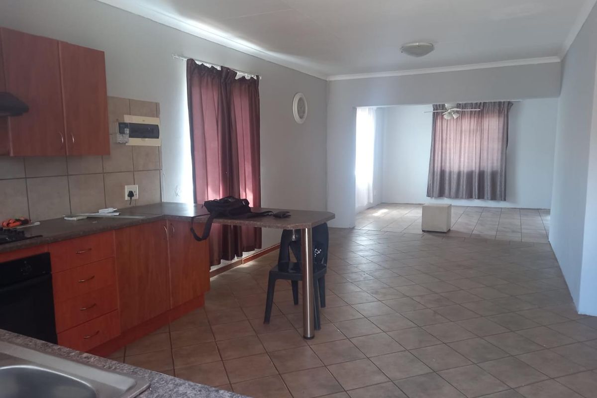 FOUR BEDROOM STAND ALONE HOUSE AVAILABLE IN ORCHARDS . - Photo 2