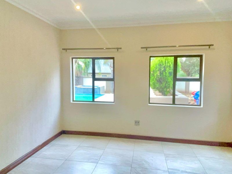 **4-Bedroom Family Home with a Pool in Willow Acres Estate, Pretoria East** - Photo 10