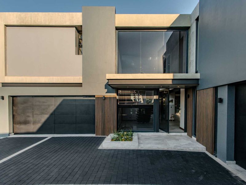 Riviera Haven: A Modern Marvel in Steyn City - Photo 3