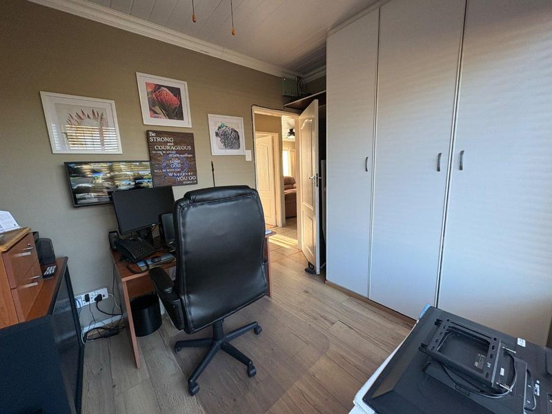 Modern Family Townhouse in Secure 24-Hour Guarded Complex - Photo 6