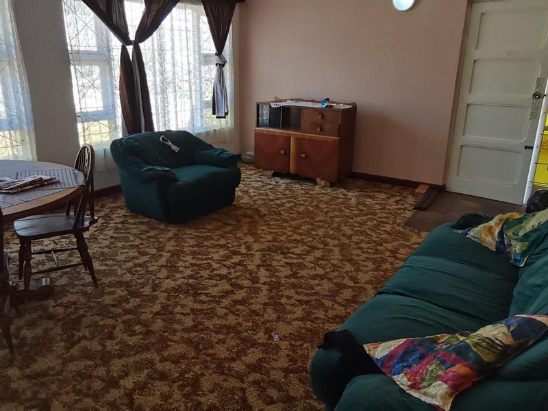 A cozy and comfortable 3-Bedroom home for only R725,000 - Photo 8