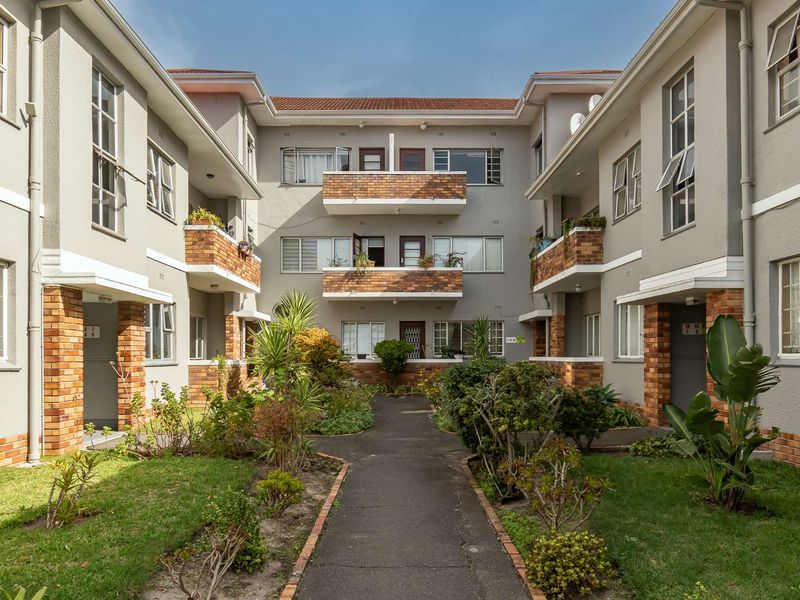 Neat Ground Floor 2-bed in a peaceful Kenilworth spot - Photo 2