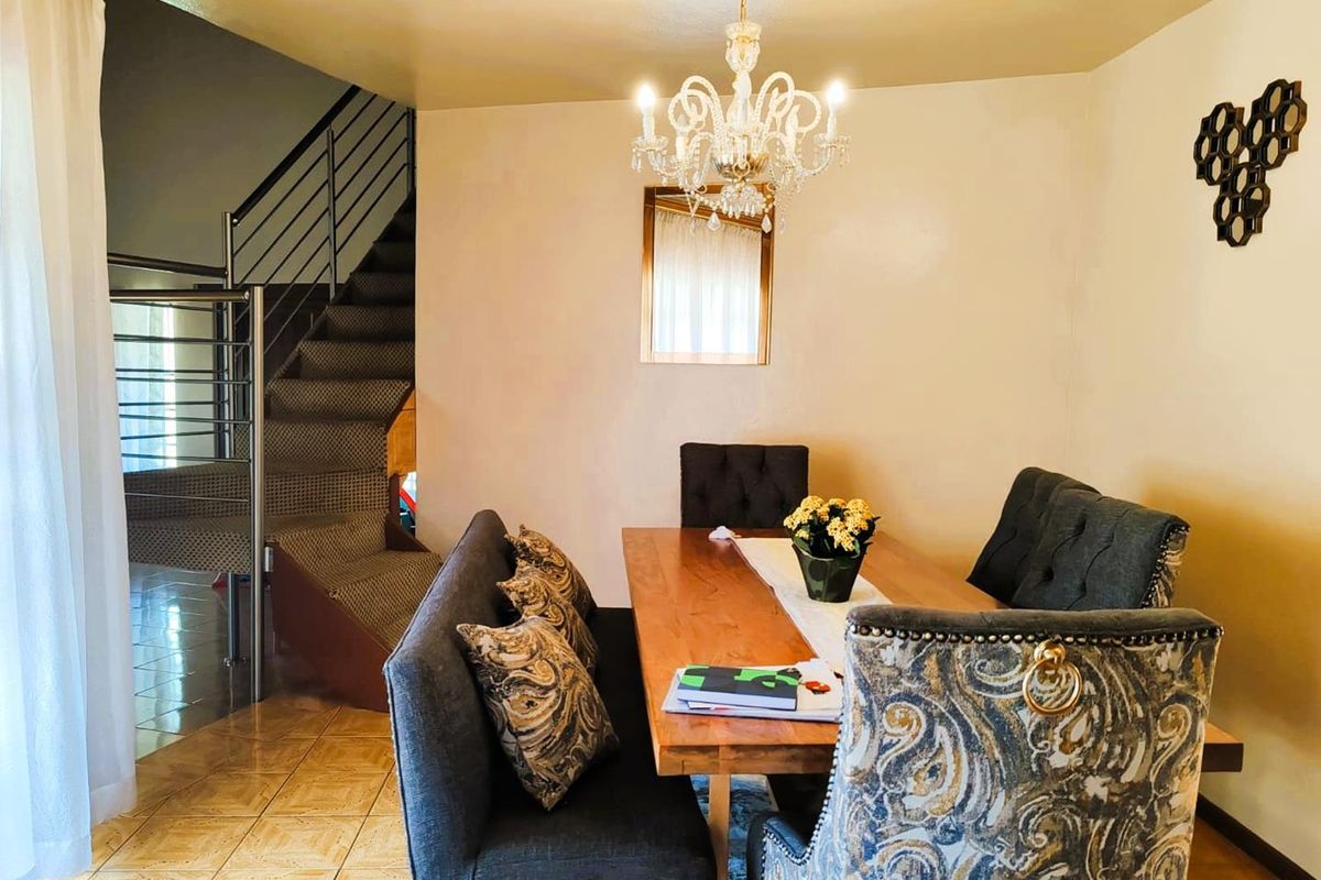 Charming 3-Bedroom Home in a Wonderful Neighborhood - Photo 5