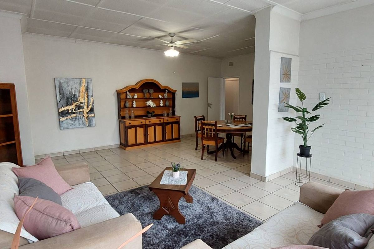 Family entertainer with large flat - Photo 3