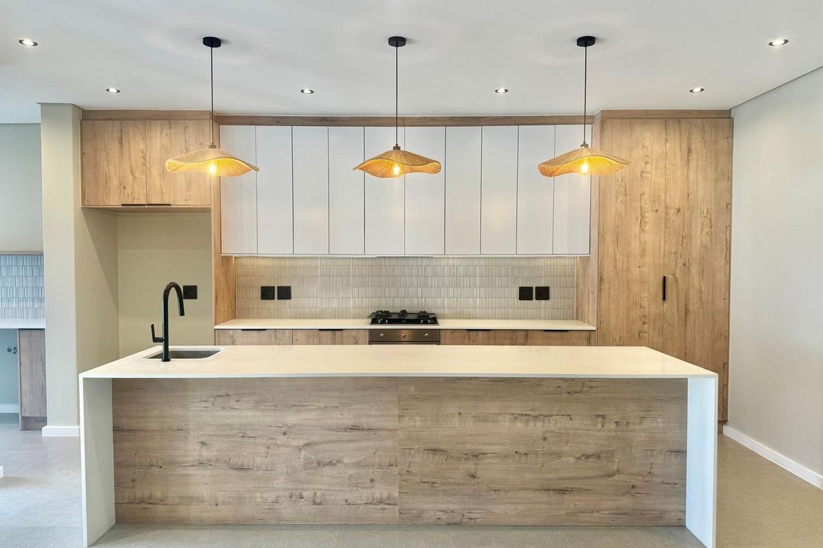 Welcome to a brand-new masterpiece in the highly sought-after suburb of Sandown – where luxury, comfort, and contemporary elegance come together effortlessly. V - Photo 4