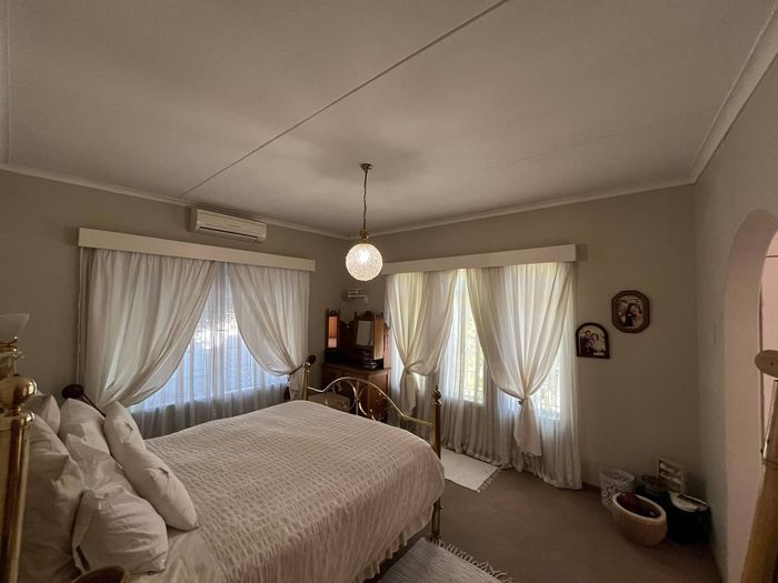 Property #2566721, House For Sale in Hochlandpark