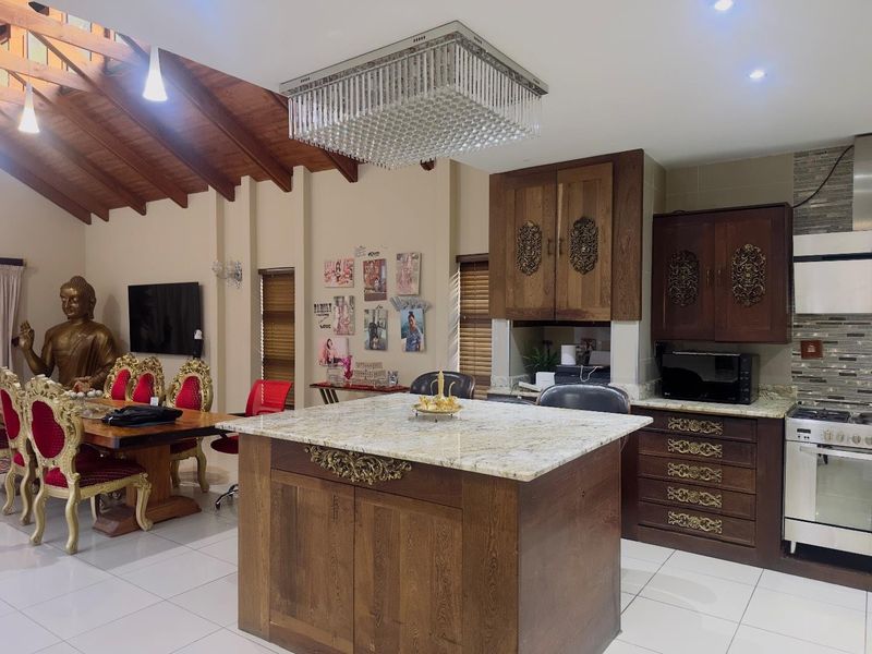 4 Bedroom House For sale in Valley View Estate - Photo 6