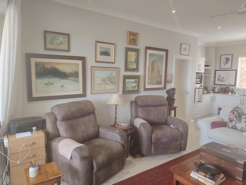 BEST BUY IN KINDLEWOOD RETIREMENT ESTATE - Photo 4