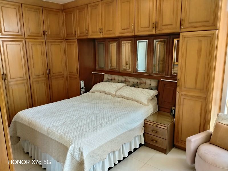 large 3- bedrroom unit  overlooking the coast on South Beach - Photo 10