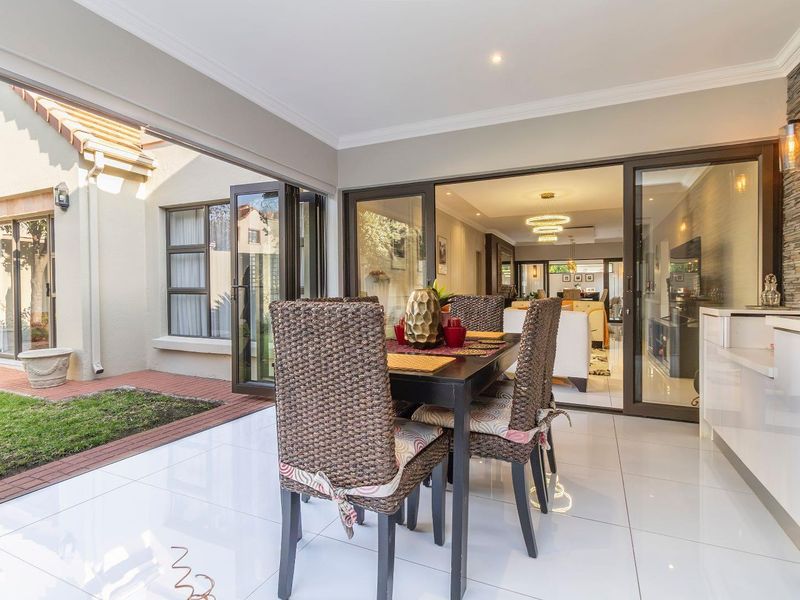 A Home Designed for Comfort, Crafted for Living - Photo 2