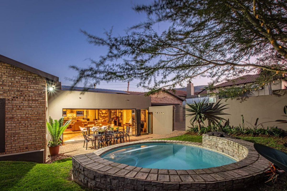 Estate Living - Photo 5