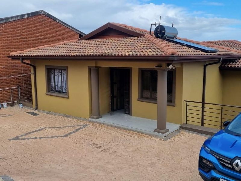 3 Bedroom house for sale in Umhlatuzana - Photo 1