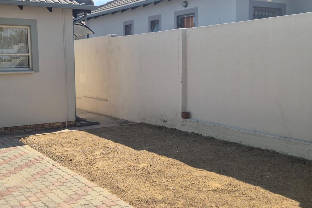 Riverside View - R 875 000 Neat Family Home - Photo 4