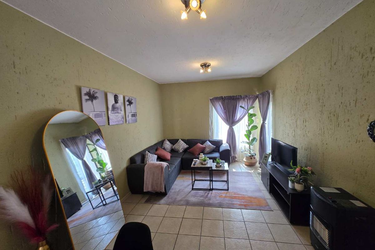 1 Bedroom Apartment for Sale in Ferndale - Photo 4