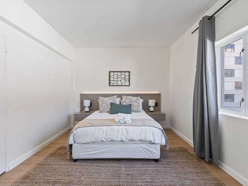 SIX MONTHS OF BLISS IN SEA POINT! - Photo 4