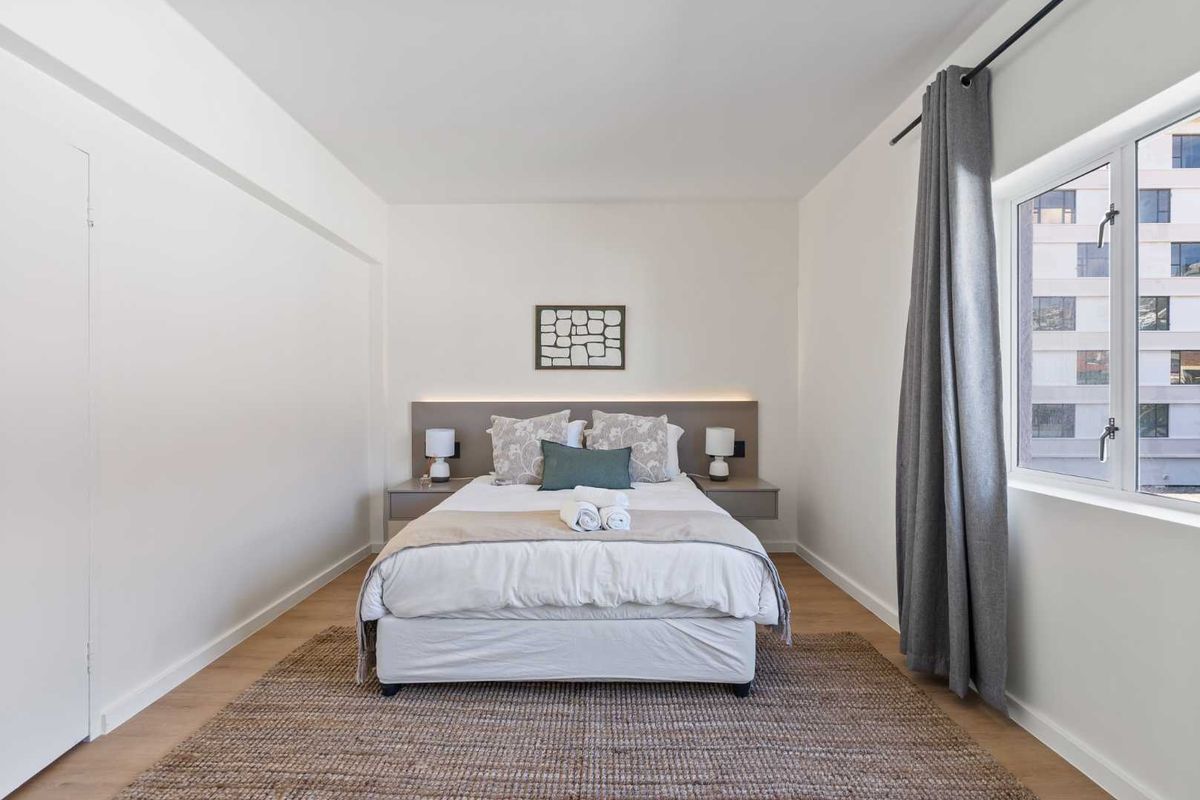 SIX MONTHS OF BLISS IN SEA POINT! - Photo 4