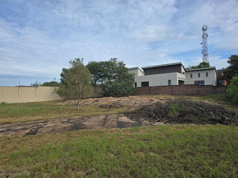 An Expeptional Stand in one of the Security Estate in Mbombela - Photo 10