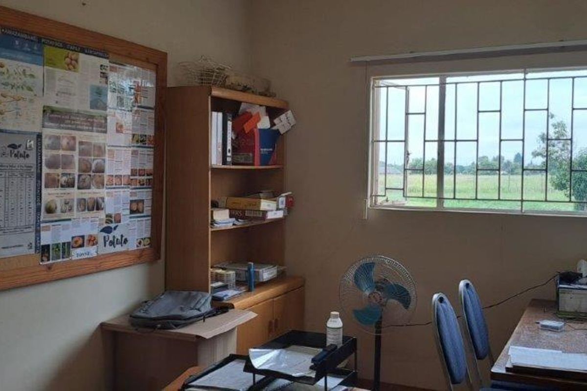 1ha Agri-Commercial Property with Diesel Rights & Truck Stop Potential - Photo 5