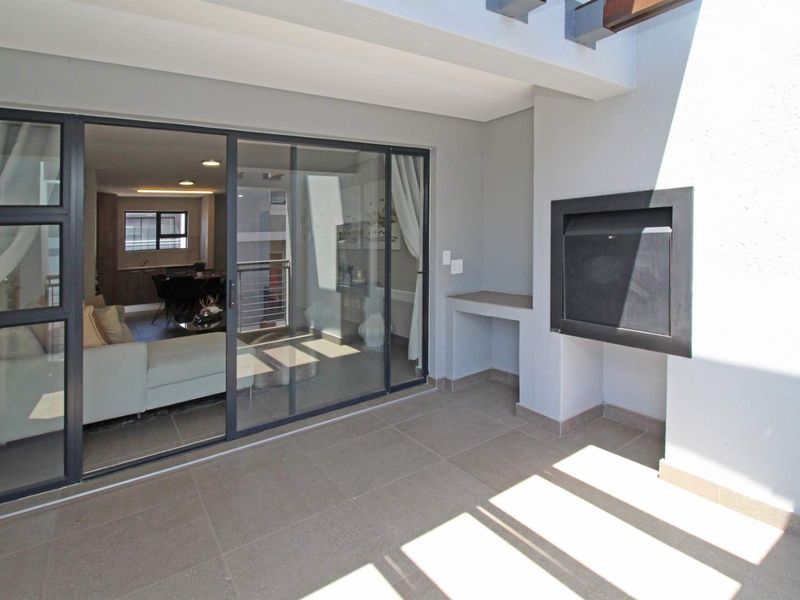 Modern First floor 2 Bedroom apartment for rent - Photo 5