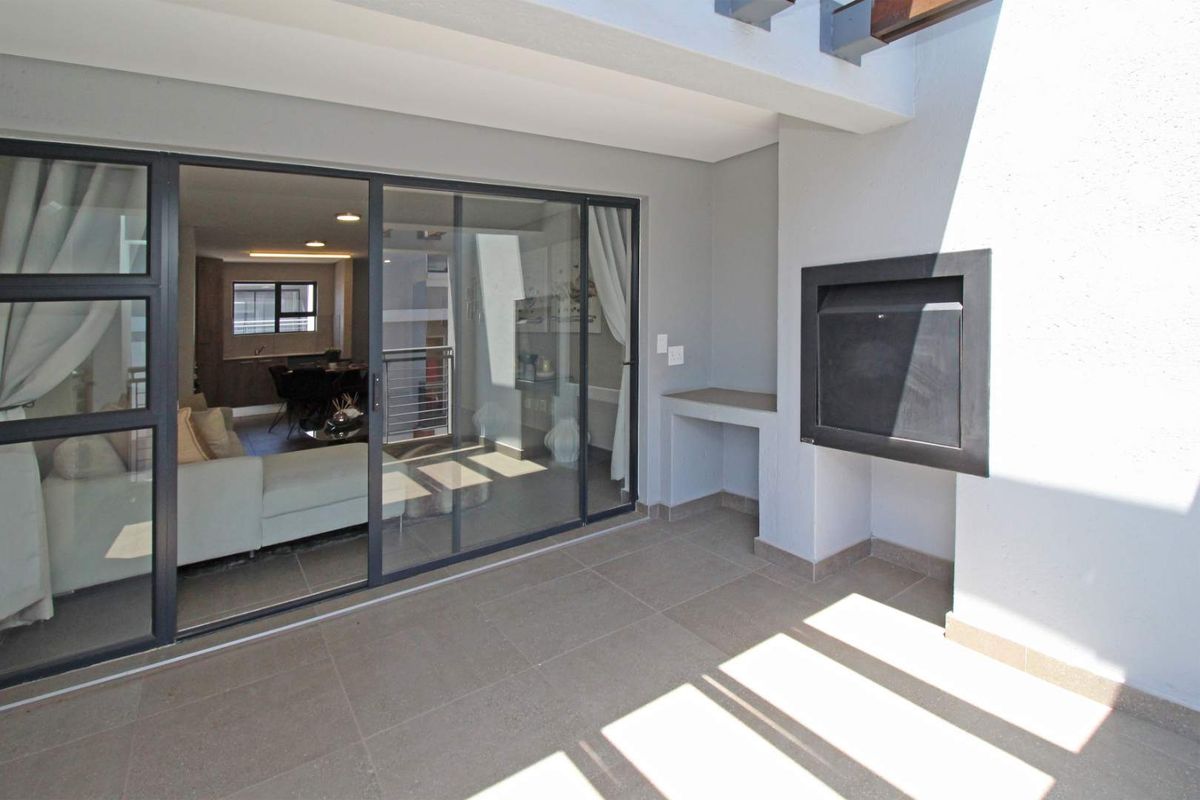 Modern First floor 2 Bedroom apartment for rent - Photo 5