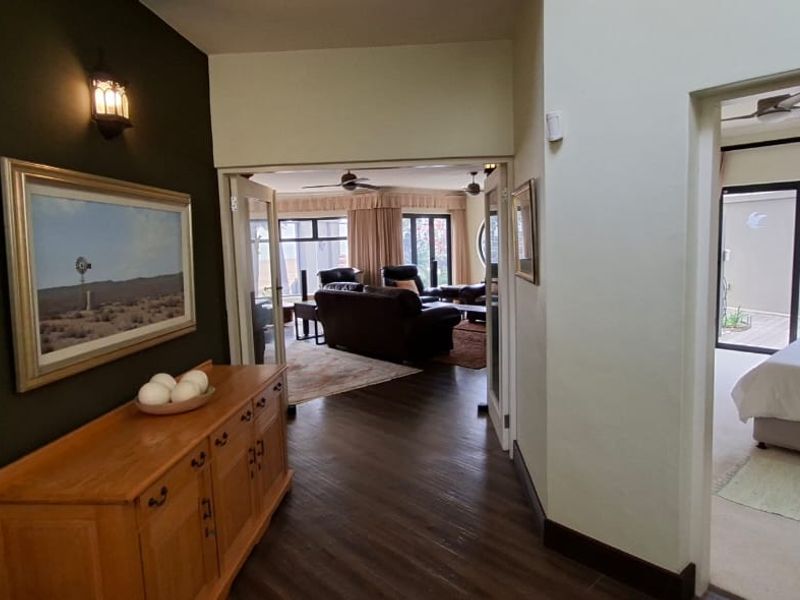 FOR SALE: STUNNING BEACHFRONT HOME WITH PANORAMIC SEA VIEWS, DOLPHIN BEACH, WALVIS BAY - Photo 2