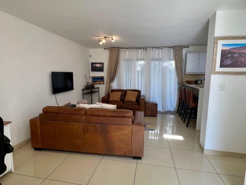Fully furnished Town house - Photo 6
