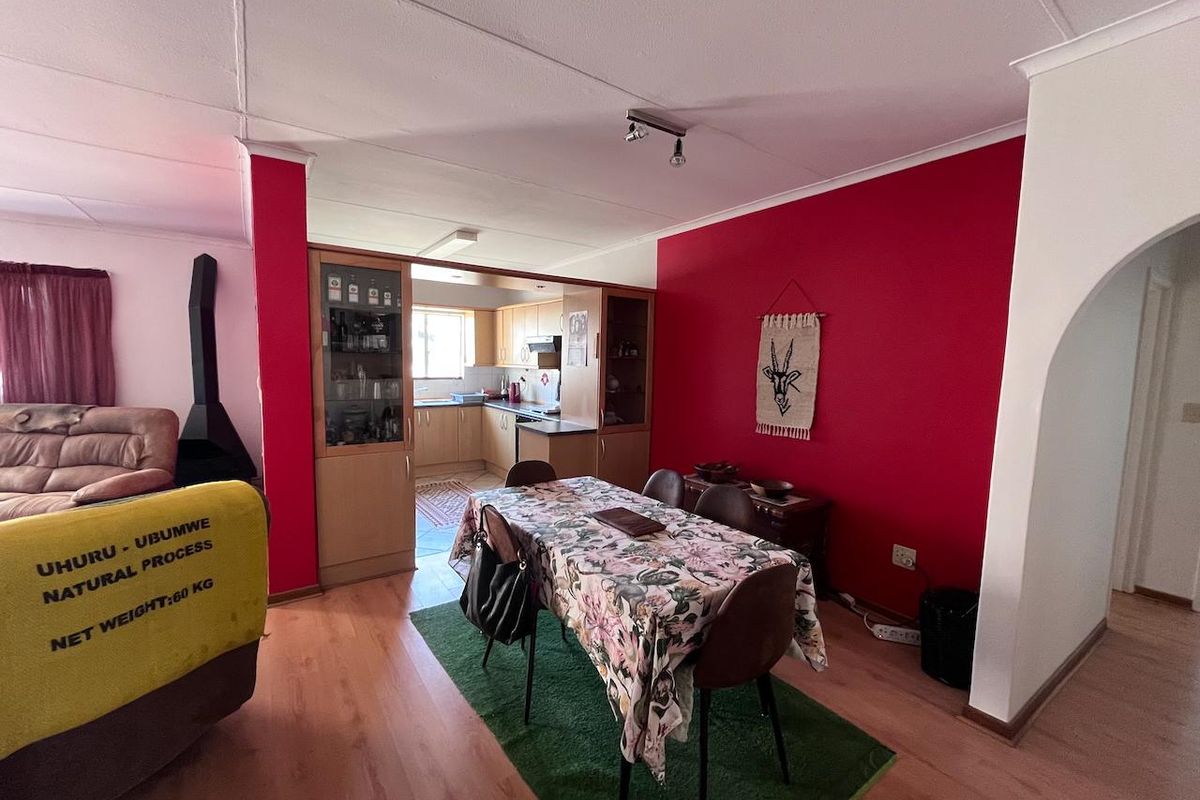 FOR RENT - TOWNHOUSE IN SAFE COMPLEX - LARGER GARDEN - Photo 3