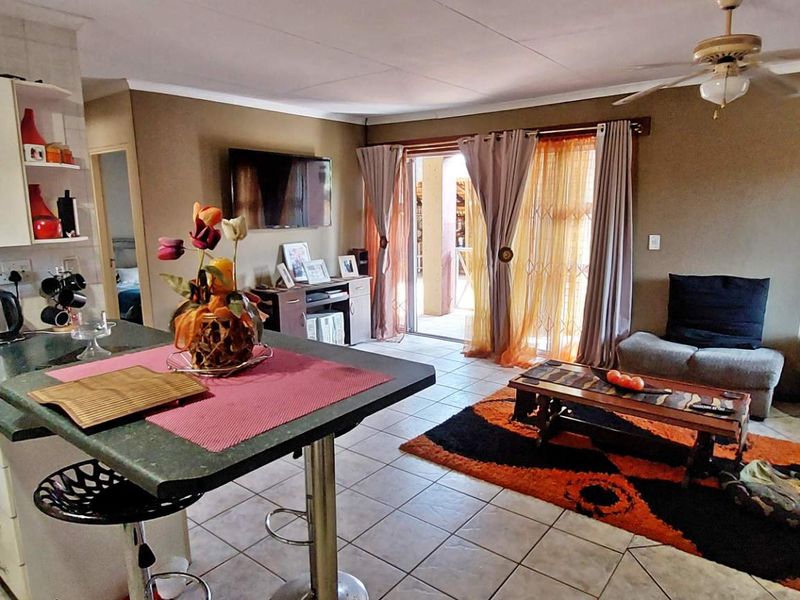 Spacious Lock-Up_and_Go lifestyle. - Photo 5