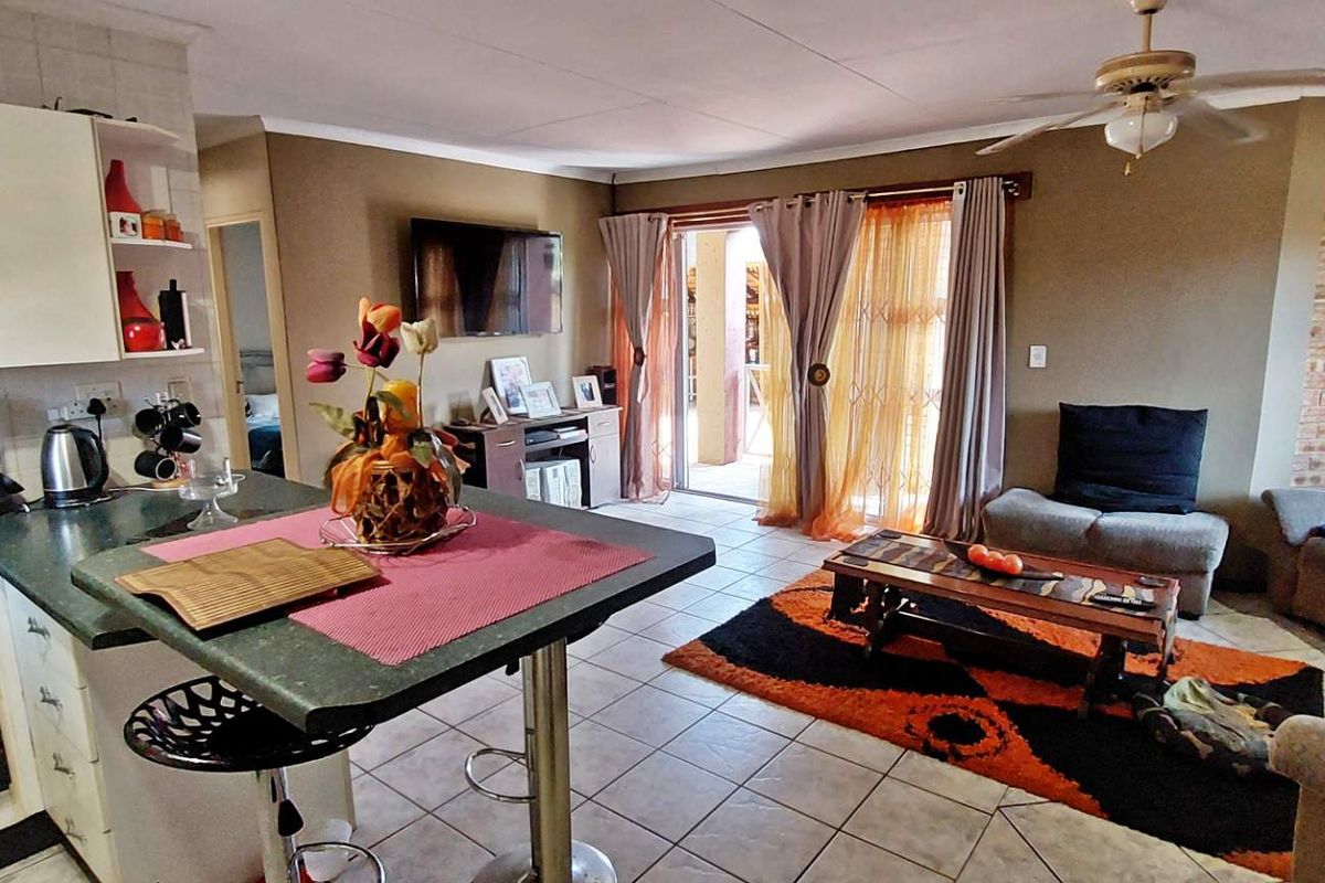 Spacious Lock-Up_and_Go lifestyle. - Photo 5