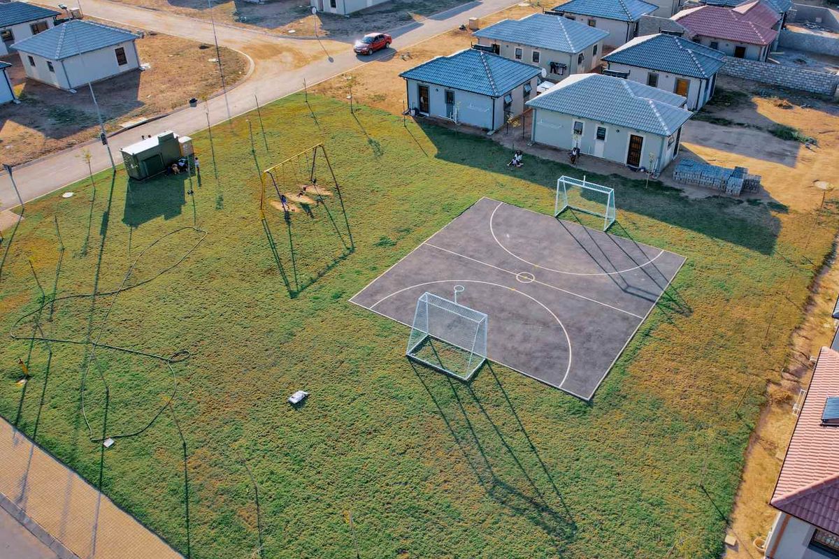 Daveyton New Modder - R732 200- Brand New Home - Photo 2