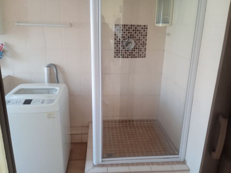 Neat 2 Bedroom Apartment for sale in Florida Lake - Photo 10