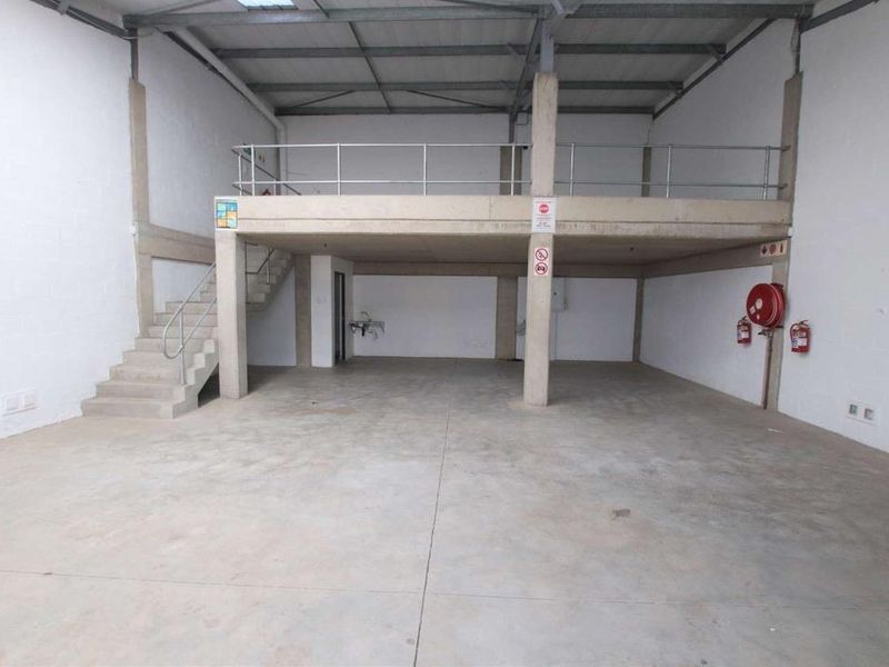 Hendra - Cornubia Business Park – 165m2 Mini Warehouse for Sale - Photo 3