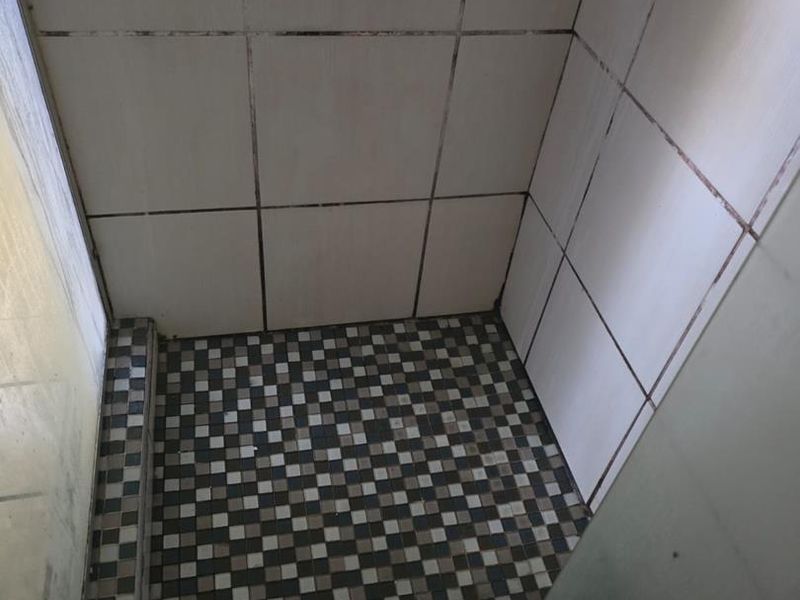 Secure Durban Unit with Parking, Near uShaka Marine World. Two and half bedroom apartment for sale in South Beach! This won't stay!!! - Photo 10