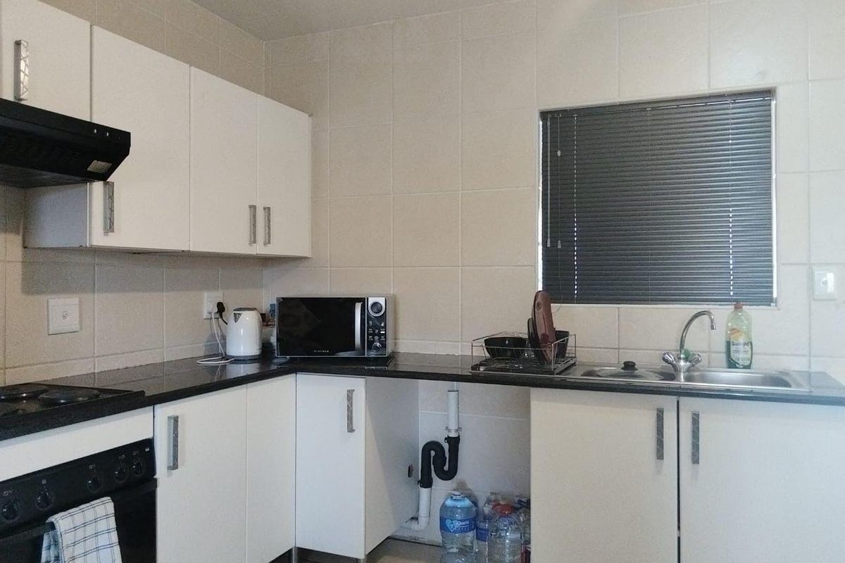 1st  Floor Double Storey Appartment - Photo 5